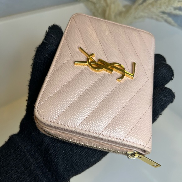 ❌SOLD❌🎀 SAINT LAURENT CASSANDRE MATELASSÉ COMPACT ZIP AROUND WALLET IN GRAIN DE - Picture 8 of 15